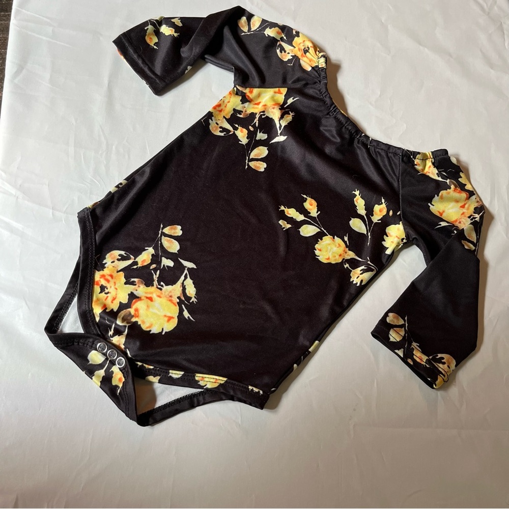Custom Off The Shoulder Long Sleeve Oneise